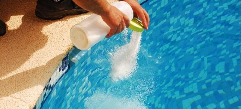 Chlorine xử lý nước bể bơi, nước sinh hoạt và nước thải hiệu quả