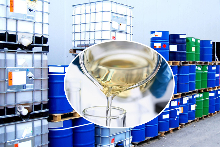 Toluene là dung môi không màu, trong suốt