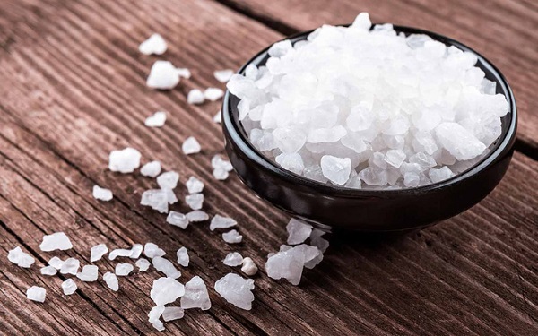 Muối kẽm sunfat có màu trắng