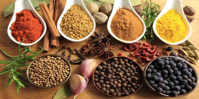 Phụ gia thực phẩm: Tác dụng, rủi ro và quy định pháp lý